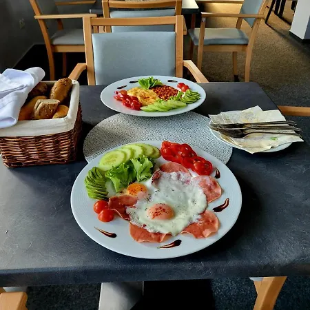 酒店 Boutique Missen 4*